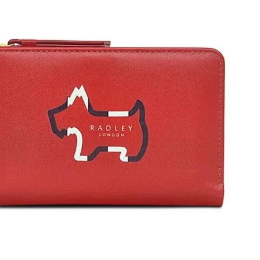 Radley London Shadow Medium Bi-Fold Wallet Red with matching Socks